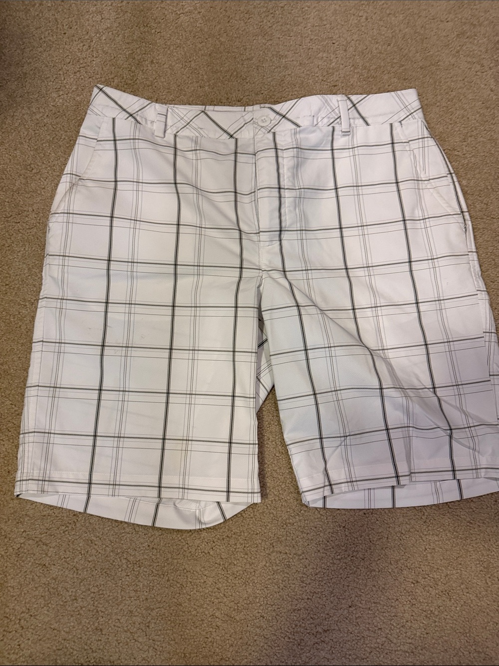 UA Men's White Plaid Performance Golf Shorts